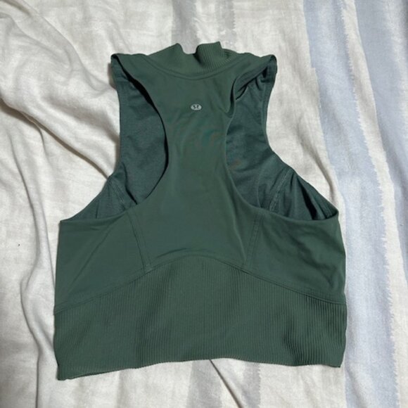 Lululemon Cropped Top Nulu size 6 - Picture 1 of 2